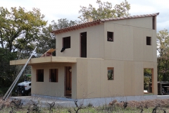 maison ossature bois avec terrasse en bardage red cedar menuiserie aluminium